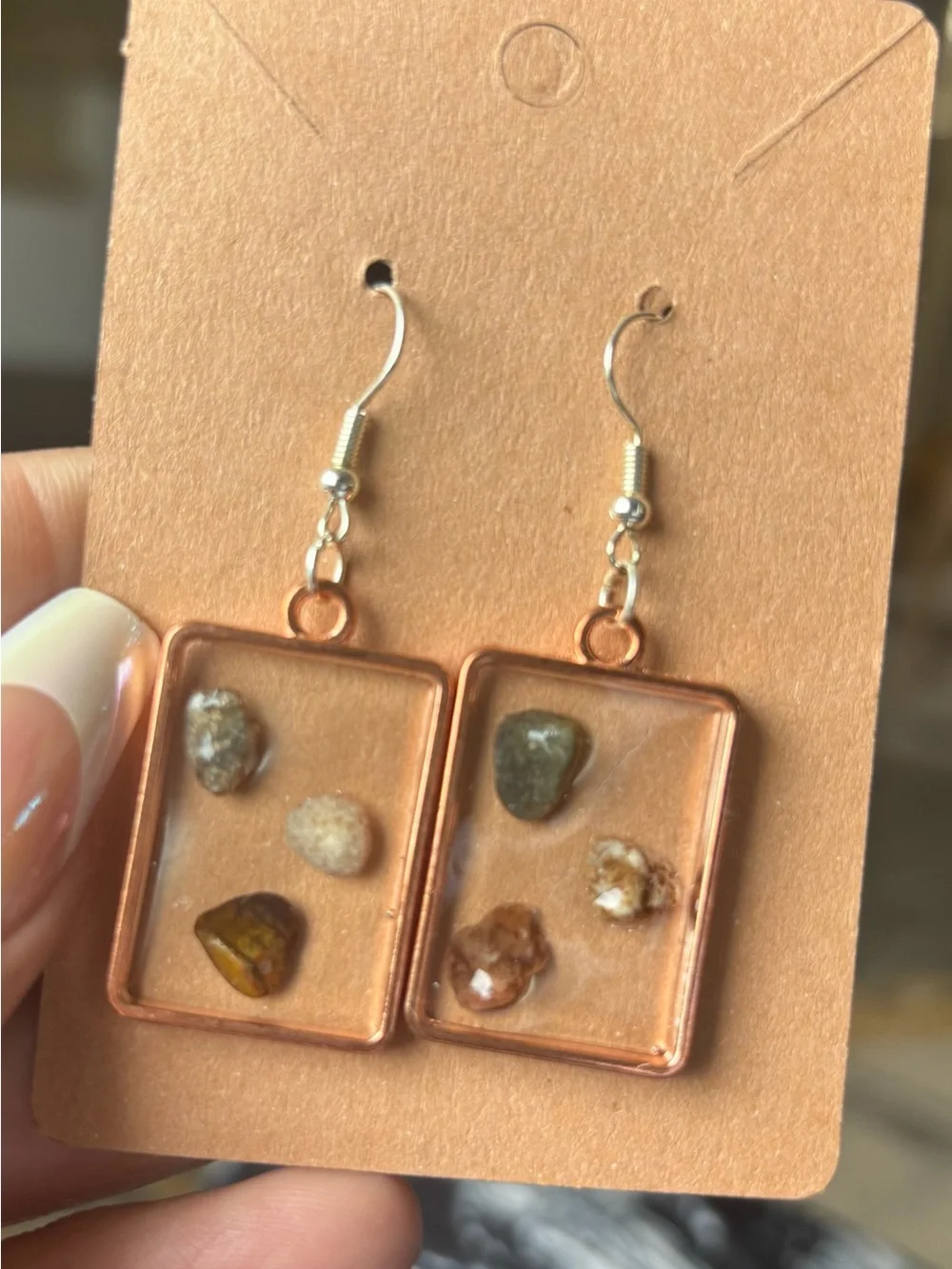 Rectangular Copper-Tone Resin Earrings with Natural Pebble Accents - Brown - Picture 2 of 2